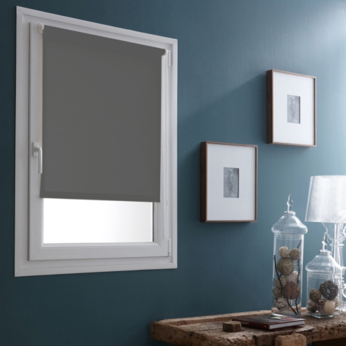 Store enrouleur occultant sans percer