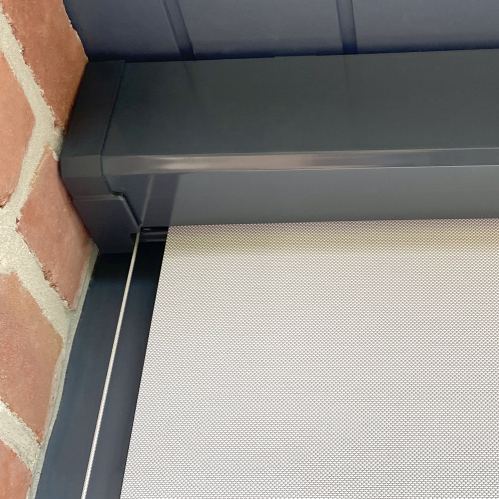Store enrouleur extérieur screen motorisé - coffre gris