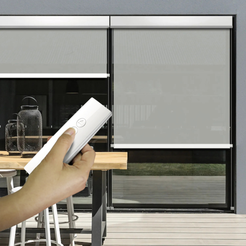 Store enrouleur extérieur screen motorisé - Blanc