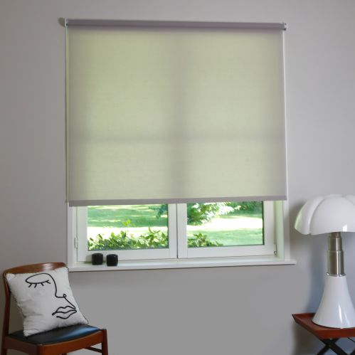 Store enrouleur tamisant automatique