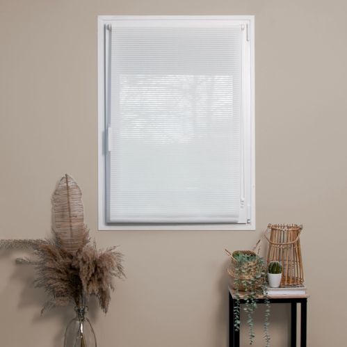 Store enrouleur tamisant strié sans percage - Essentiel